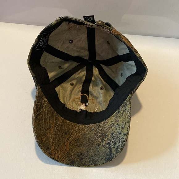 NWT Quail Camo hat by Mossy Oak for Park Cities Quail - Picture 9 of 12